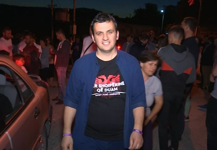 Takimi në fshatin Erind, Flamur Golemi ka një tjetër përgjigje për Vangjel Tavon (VIDEO)