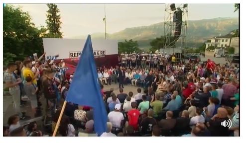 VIDEO/ Si u prit Lulzim Basha sot në Gjirokastër