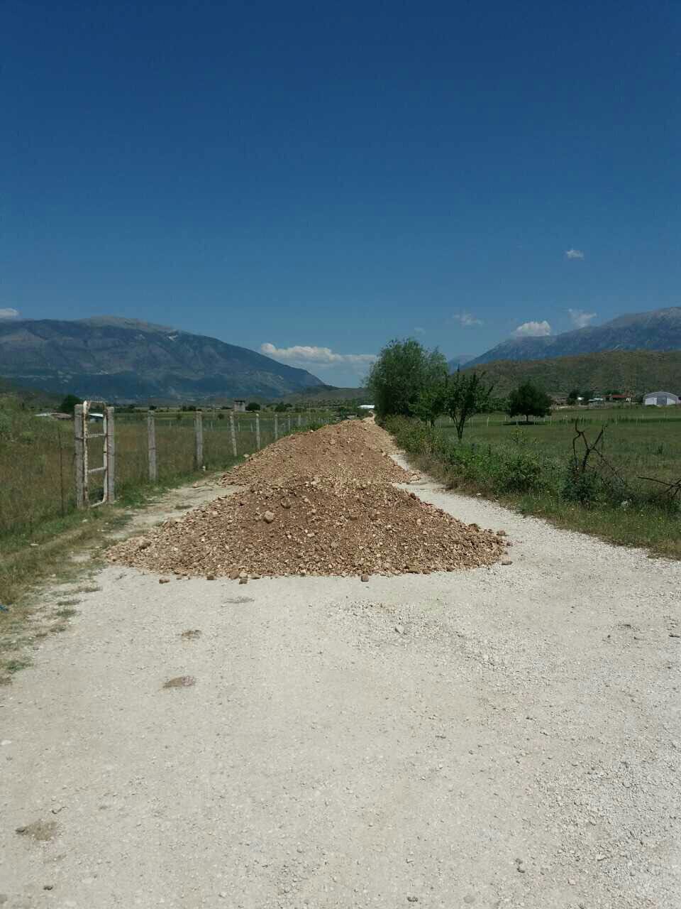 Çakëll elektoral në Valare, Zamira Rami i vjen në ndihmë LSI-së (FOTO)