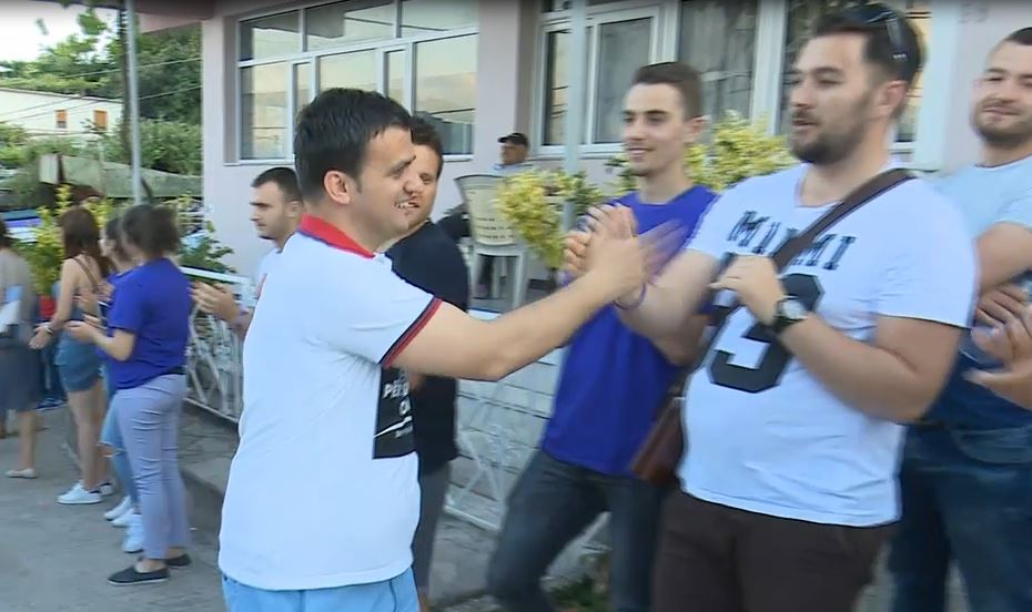 Flamur Golemi sulmon Tritan Shehun: Gjirokastra s’ka nevojë për deputetë që presin të dalin në pension (VIDEO)