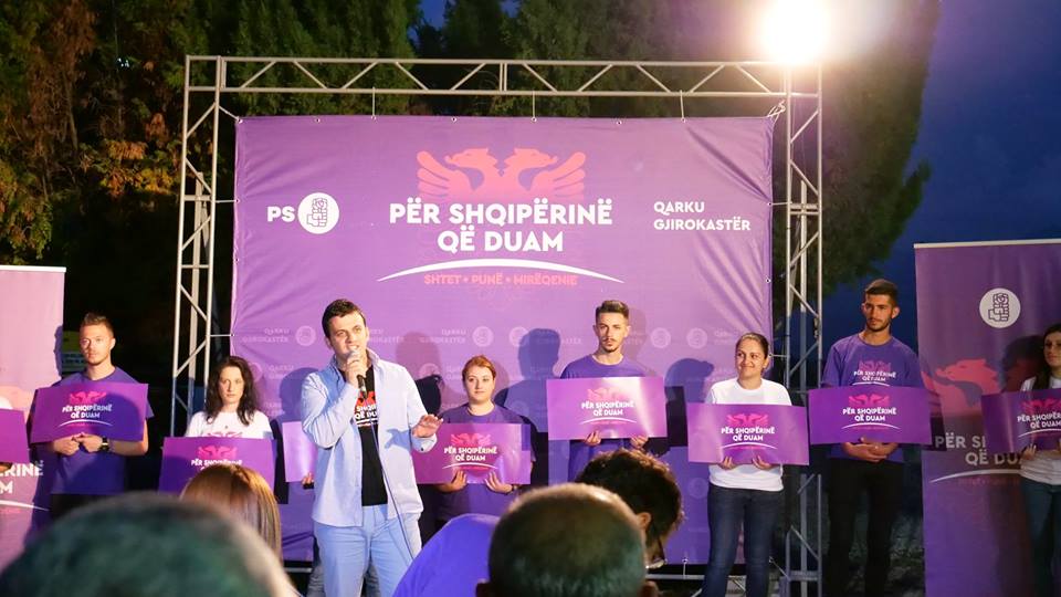 Flamur Golemi takim në Kolonjë: Asnjë votë për ‘deputetin e celularit’, asnjë votë për ‘çadrën’. PS qeveris e vetme pas 25 qershorit