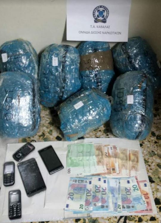 Greqi, goditet grupi kriminal që trafikonte kanabis nga Shqipëria, 8 në pranga