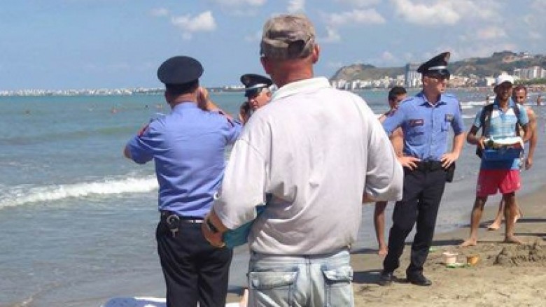 Tragjedi në plazh, mbytet gruaja 30 vjeç, dyshohet edhe për dy viktima të tjerë