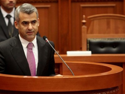 Ndërron jetë babai i Vangjel Dules, deputeti e njofton në greqisht