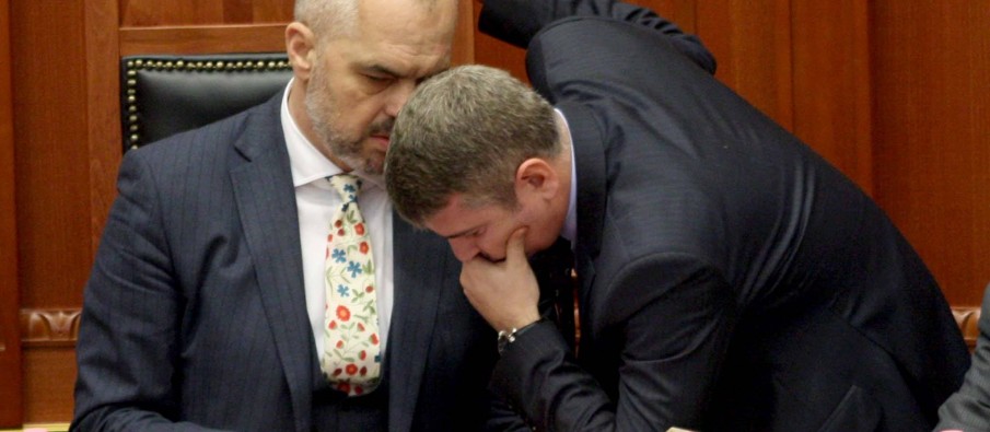 Nuk ka vend për të gjithë, ikin edhe dy drejtorë të LSI-së