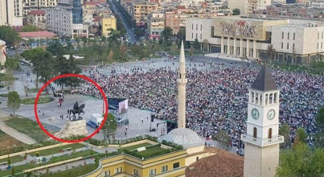 Media greke i bën jehohë debatit për Skënderbeun: Fanatikët myslimanë nuk e duan heroin kombëtar të shqiptarëve