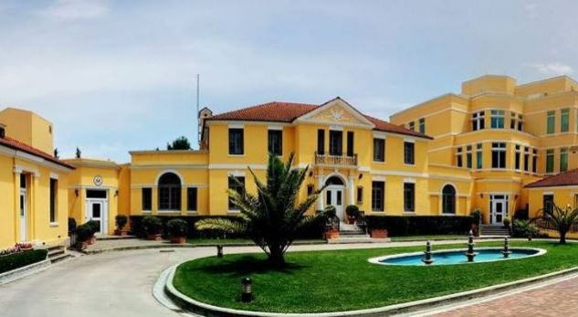 Lotaria amerikane, shqiptarët dynden për aplikime, por ambasada ka një njoftim të rëndësishëm