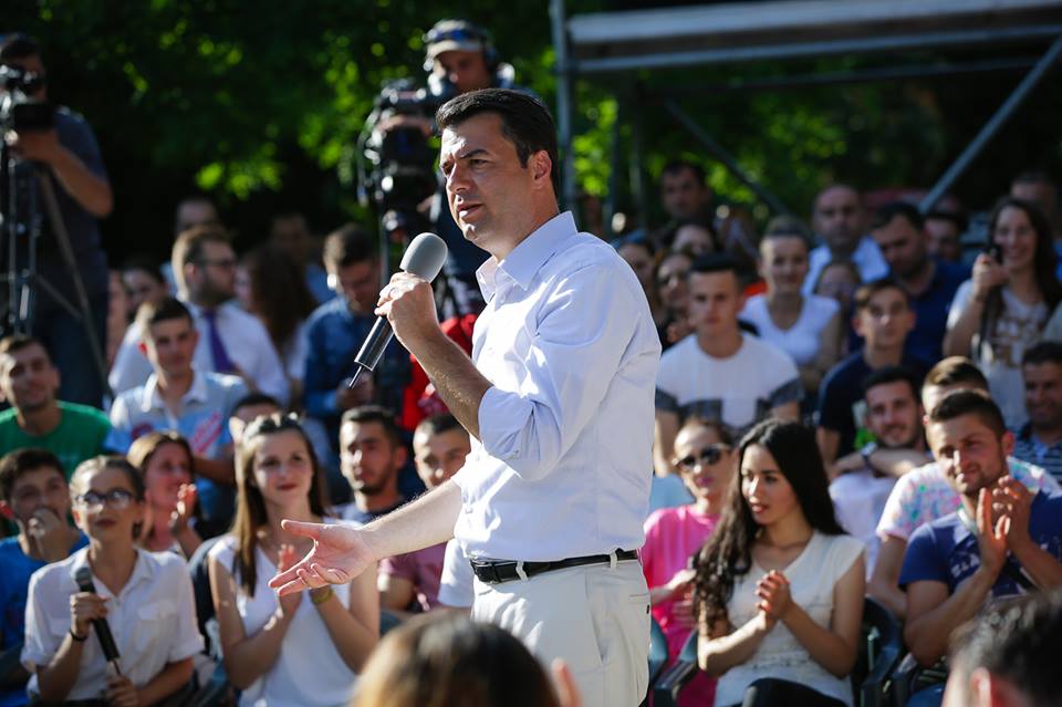 “Bëhuni gati për një aksion të gjithanshëm!” Ja udhëzimi i Bashës për degët e PD-së