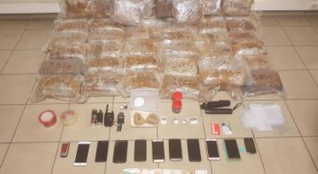 Shqiptarja pakt me grekët, arrestohet duke shitur drogë