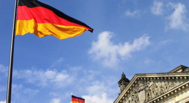 Kërkoni një vizë pune gjermane?! Ky është kushti i vetëm që duhet të plotësoni