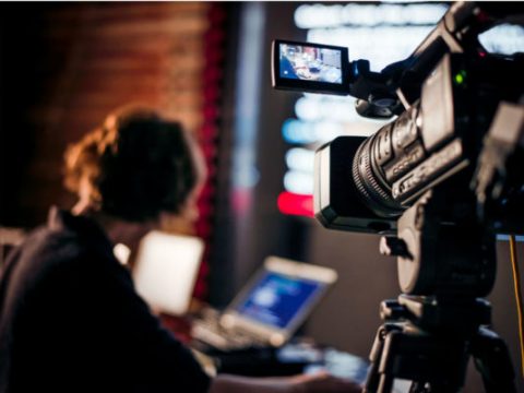 Kaos në Greqi, mediat publike dhe private në grevë 48-orëshe. Ja arsyet