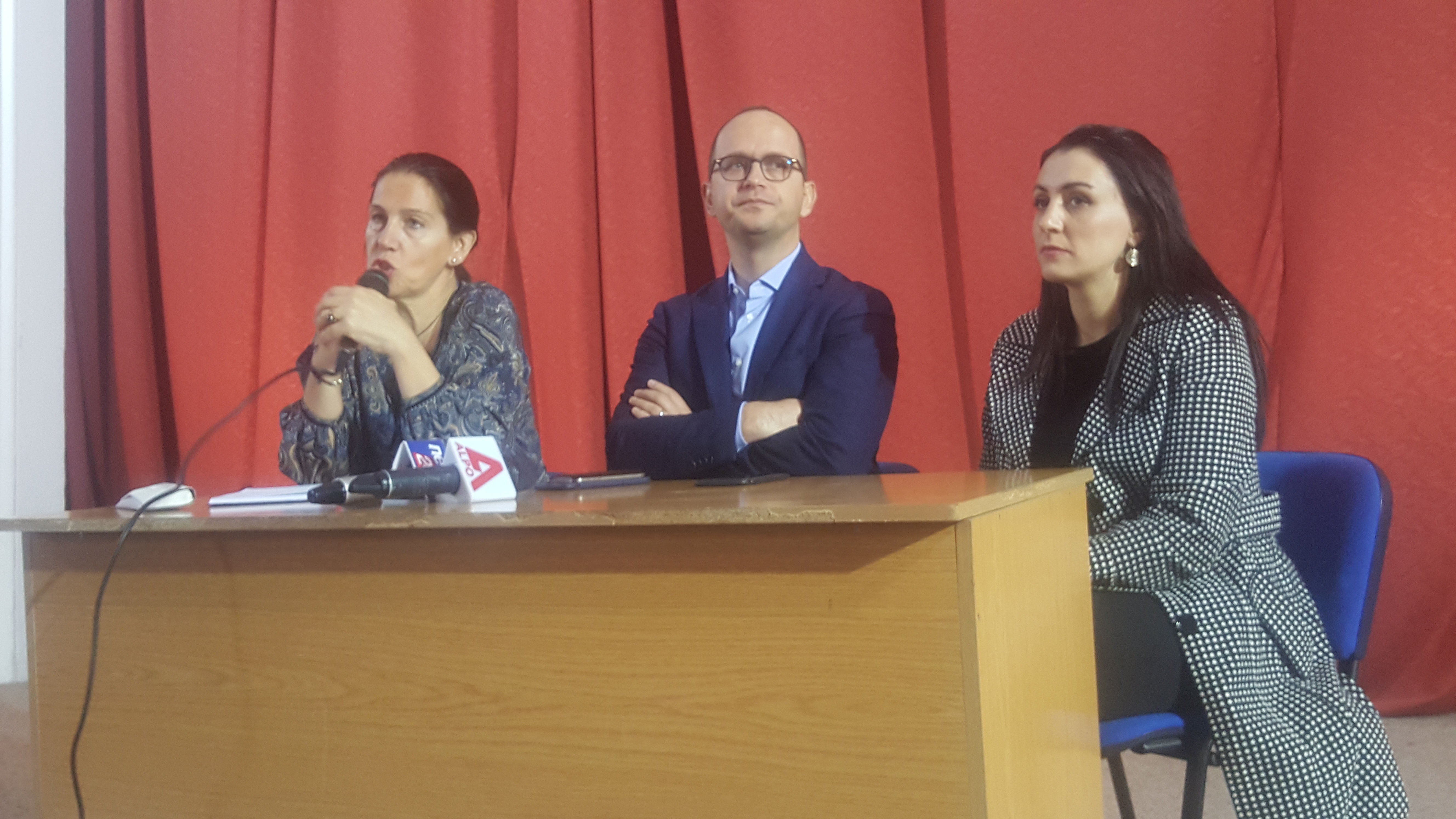 Kumbaro sulmon Dulen nga Derviciani: Kufijtë ekzistojnë vetëm në kokat e disa individëve që duan të bëjnë biznes politik