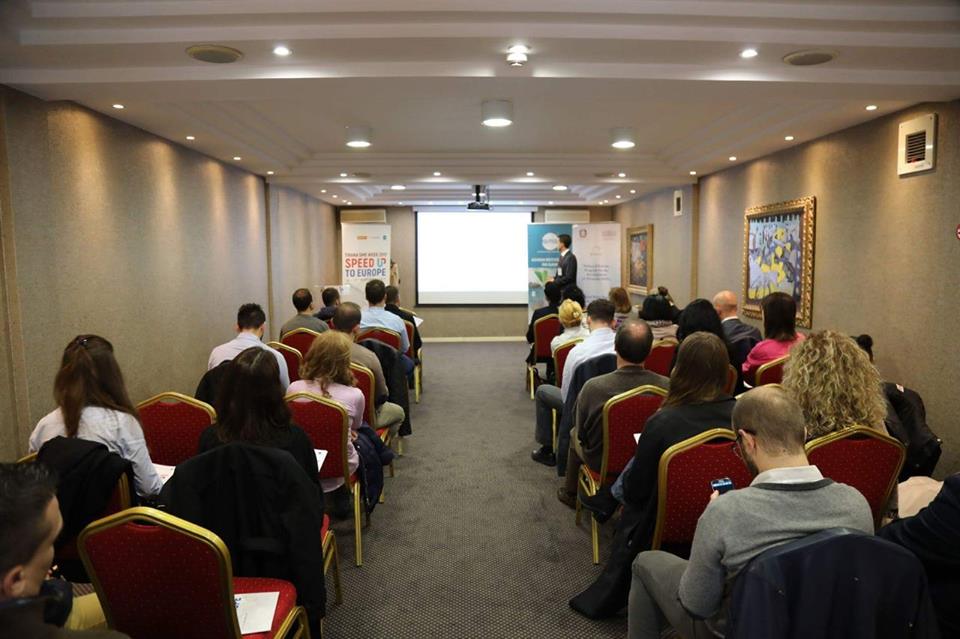 Për herë të parë ‘Java e SME-ve’ në Tiranë, kërkohet më shumë mbështetje ndaj këtyre ndërmarrjeve (FOTO&VIDEO)