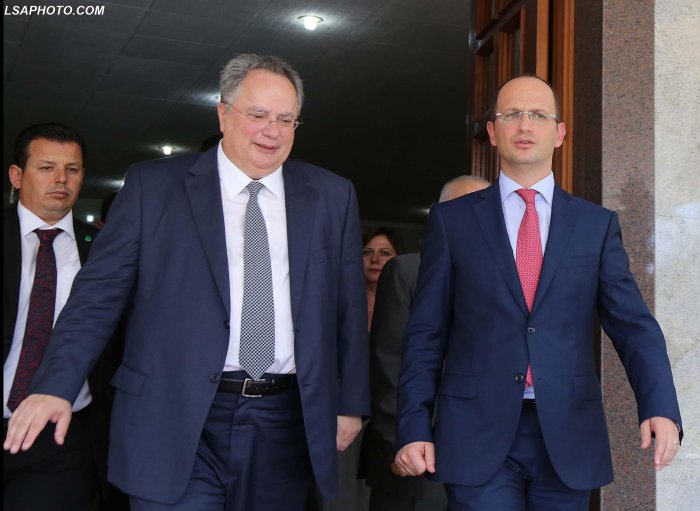 Përfundon takimi Kotzias- Bushati në Kretë, u vendos që…