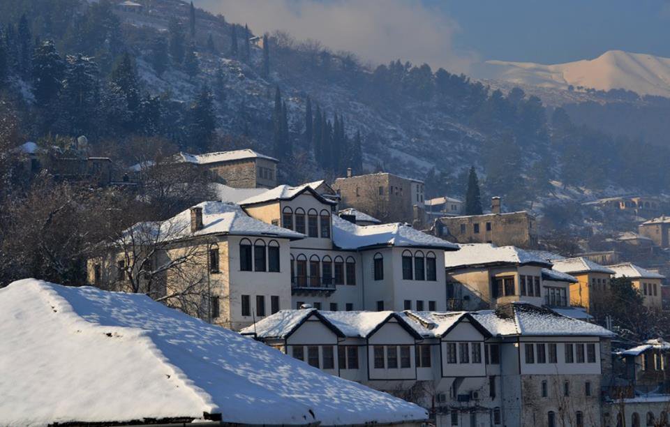 Kur do të bjerë dëbora e parë në Gjirokastër? Ja çfarë thonë sinoptikanët për motin