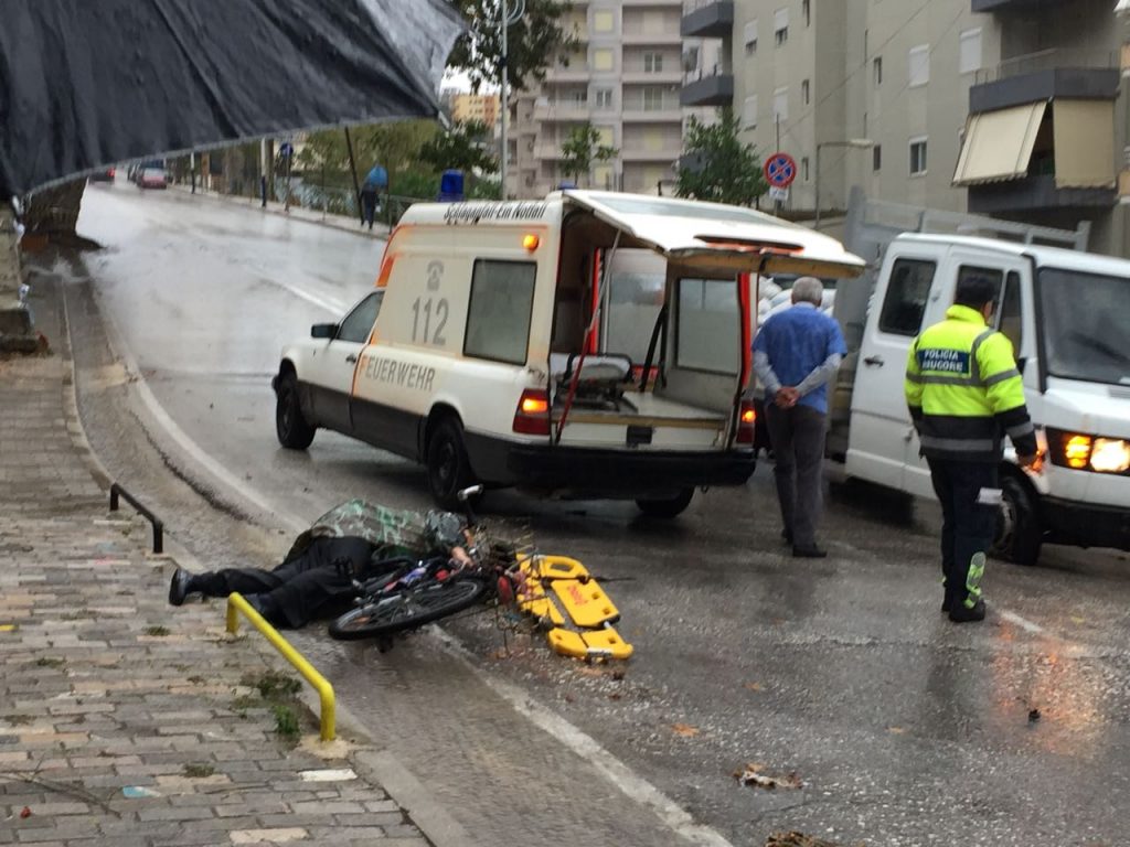 Aksidenti me pasojë vdekjen, policia sqaron ngjarjen: 62-vjeçari ra nga biçikleta dhe vdiq për shkaqe natyrale