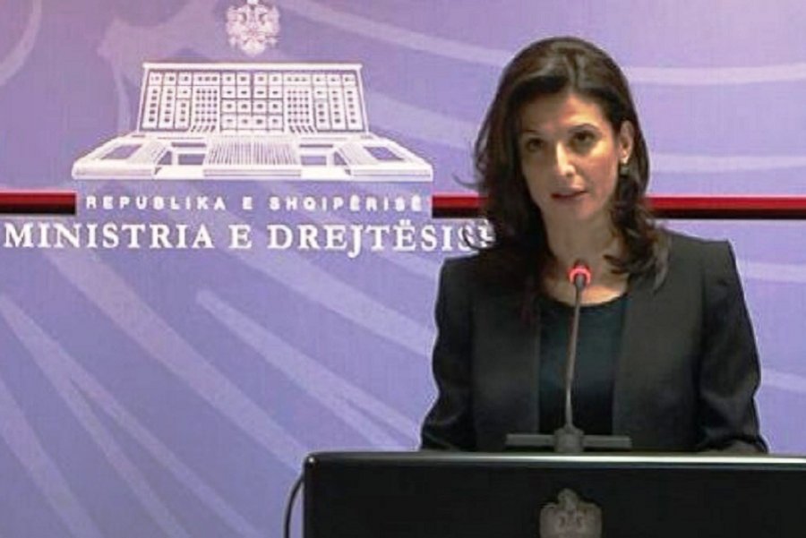 Ministrja e Drejtësisë lajmëron shkarkime e përjashtime në hipotekat e vendit