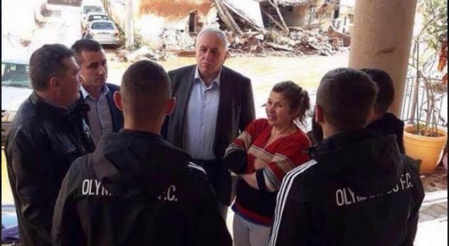 Deputeti i Gjirokastrës shkon në Athinë te familjet shqiptare të përmbytura, çon të fala nga Basha