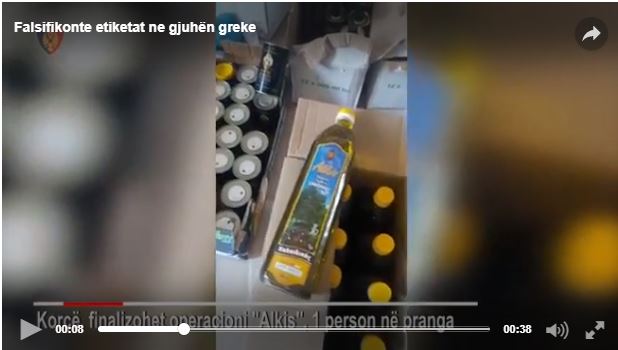 Kujdes kur bleni vaj, shihni punishten e tmerrshme që falsifikonte vajin (VIDEO)