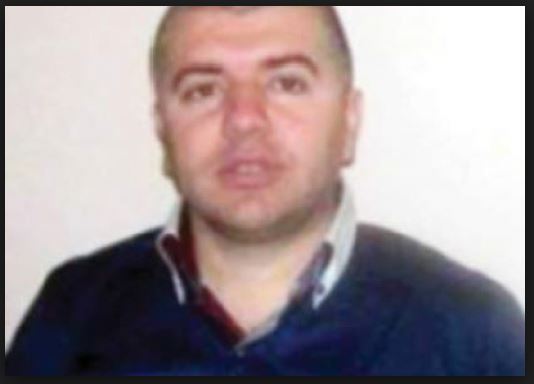 Ja çfarë morën grabitësit e armatosur nga shtëpia e Elton Çiçës në Tepelenë