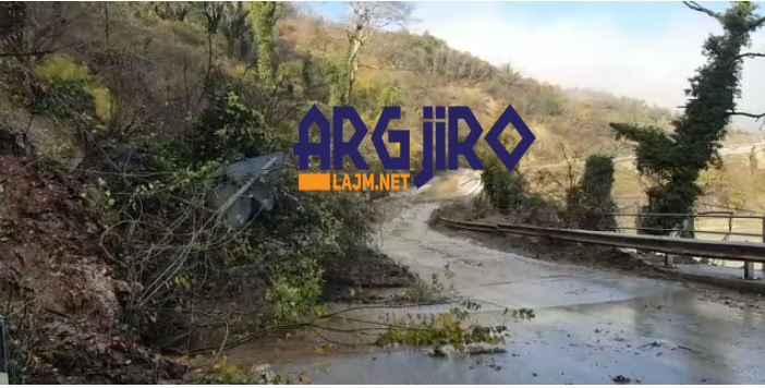 Shihni pasojat e përmbytjeve në rrugën Gjirokastër-Tepelenë (FOTO)
