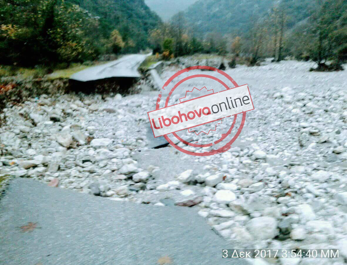 FOTO sa mijëra fjalë, shihni pasojat e përmbytjeve në fshatrat e Dropullit