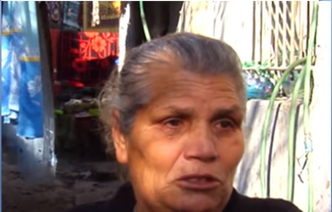 Gjirokastër, familja Paja në qiell të hapur. I ‘zunë gojën’ me dy dyshekë, ku duhet të flenë 6 vetë (VIDEO)