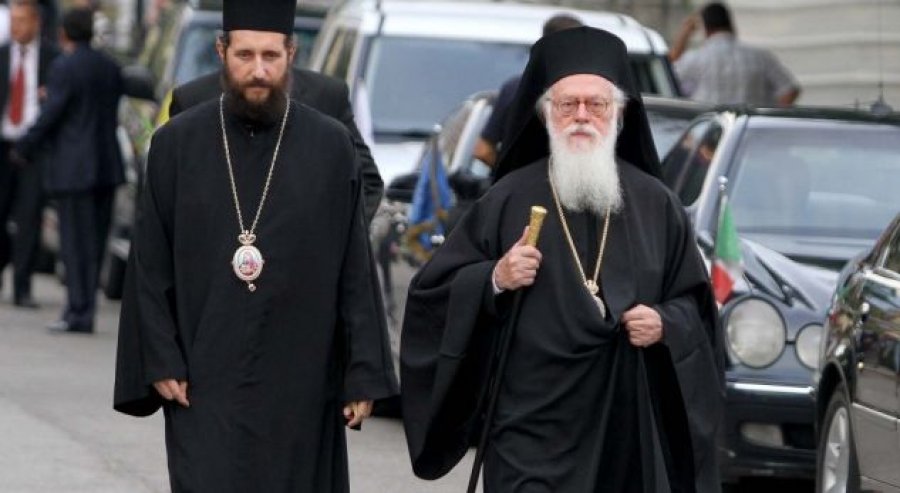 ‘Dorëzohet’ Janullatos: Pasardhësi im në krye të Kishës do të jetë shqiptar