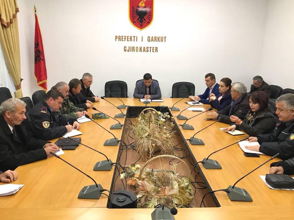 Gjirokastër, Armand Hila ‘bëhet’ Prefekt për një ditë (FOTO)