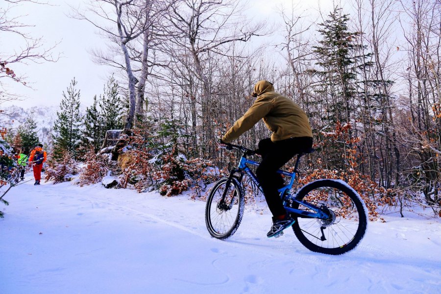 Vjen i ftohti i acartë, temperatura deri në minus 7 gradë