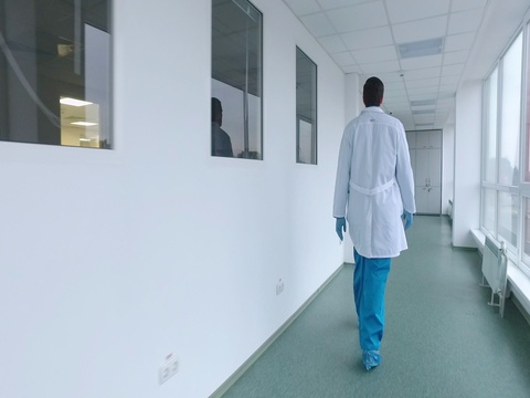 Paditet në Prokurorinë e Gjirokastrës një mjek nga Tepelena, ja për çfarë akuzohet