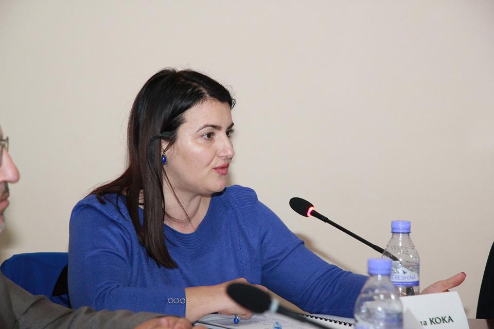 Kryetarja e Bashkisë Sarandë nuk po blen dot një makinë, dështon sërish tenderi 25 milionë lekë