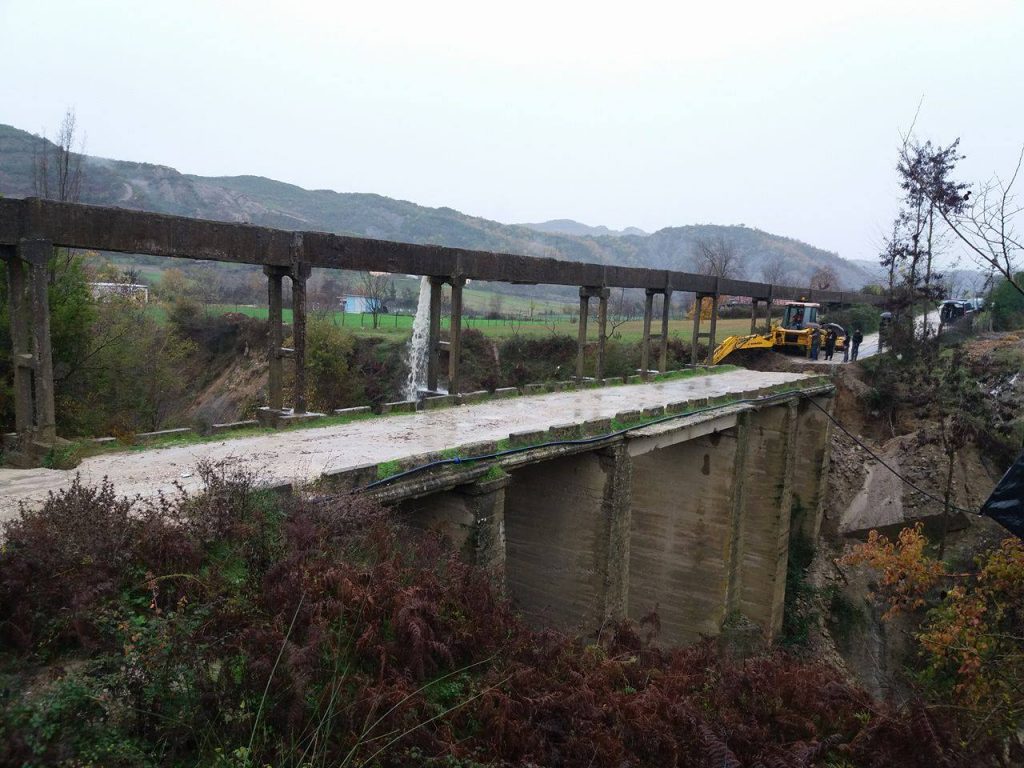 Shembet ura në Delvinë, izolohen 350 banorë