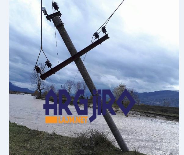 Pasojat e përmbytjeve në Gjirokastër, shihni dëmtimet në rrjetin elektrik (FOTO)
