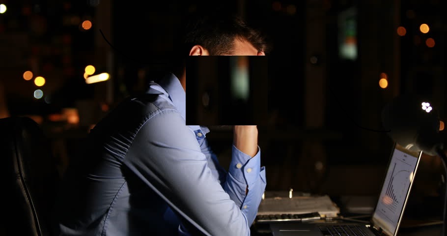 Një zyrtar i administratës tenton vetëvrasjen pasi zbulon se gruaja e tradhtonte