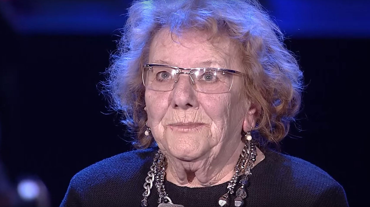 Pritej të dilte në skenë, por aktorja e madhe shqiptare shtrohet me urgjencë në spital