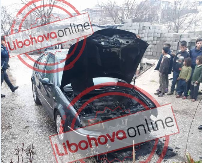 FOTO/ Kjo është makina e djegur e Arten Hoxhës në Gjirokastër