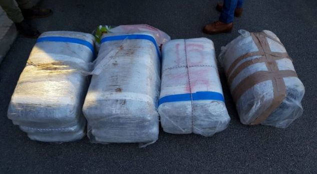 I gjejnë drogë në makinë, arrestohet 38-vjeçari