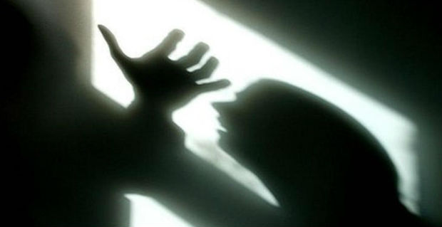 Dhunohet nga vjehrri, nusja kërkon mbrojtje te policia