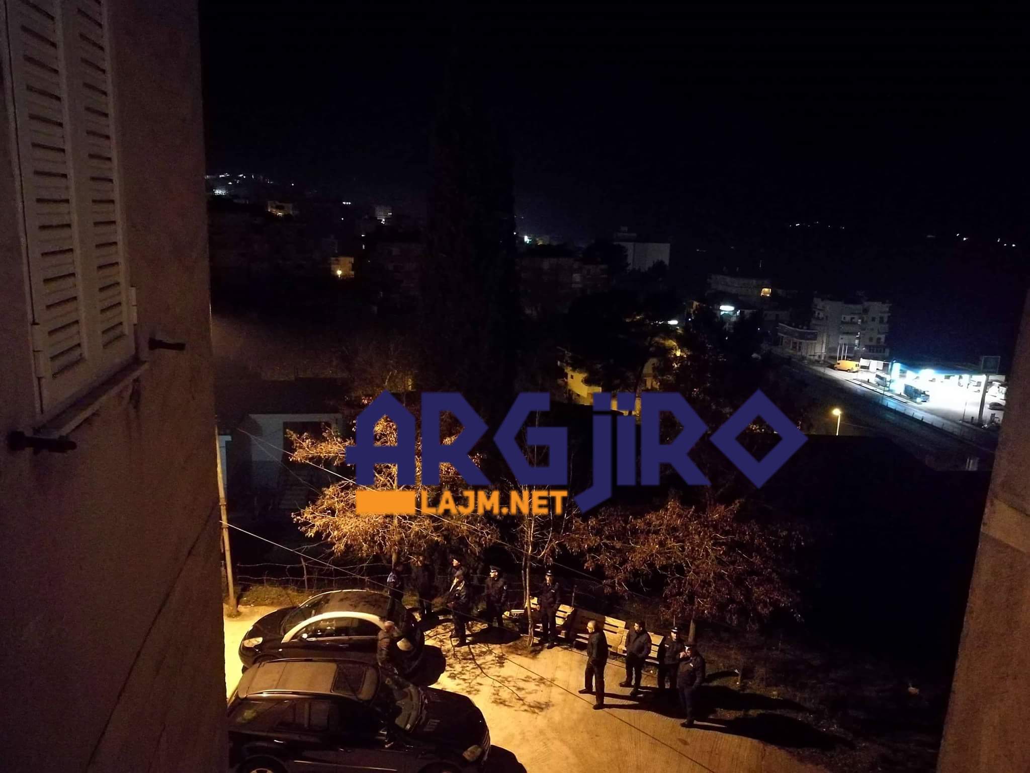 Orë paniku, nis evakuimi i banorëve nga pallati që rrezikon shembjen. Ja vendimi i plotë i firmosur nga Zamira Rami (FOTO)