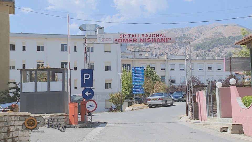 Shëndetësia ku thërret qameti. Në spitalin e Gjirokastrës kanë 4 muaj që s’po rregullojnë dot një ‘biçikletë’