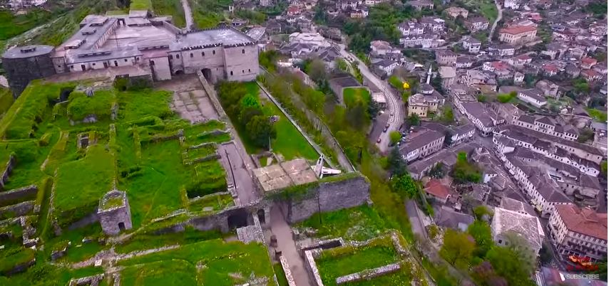 Gazeta gjermane “Welt” promovon Shqipërinë turistike, Gjirokastra mes qyteteve që duhet vizituar