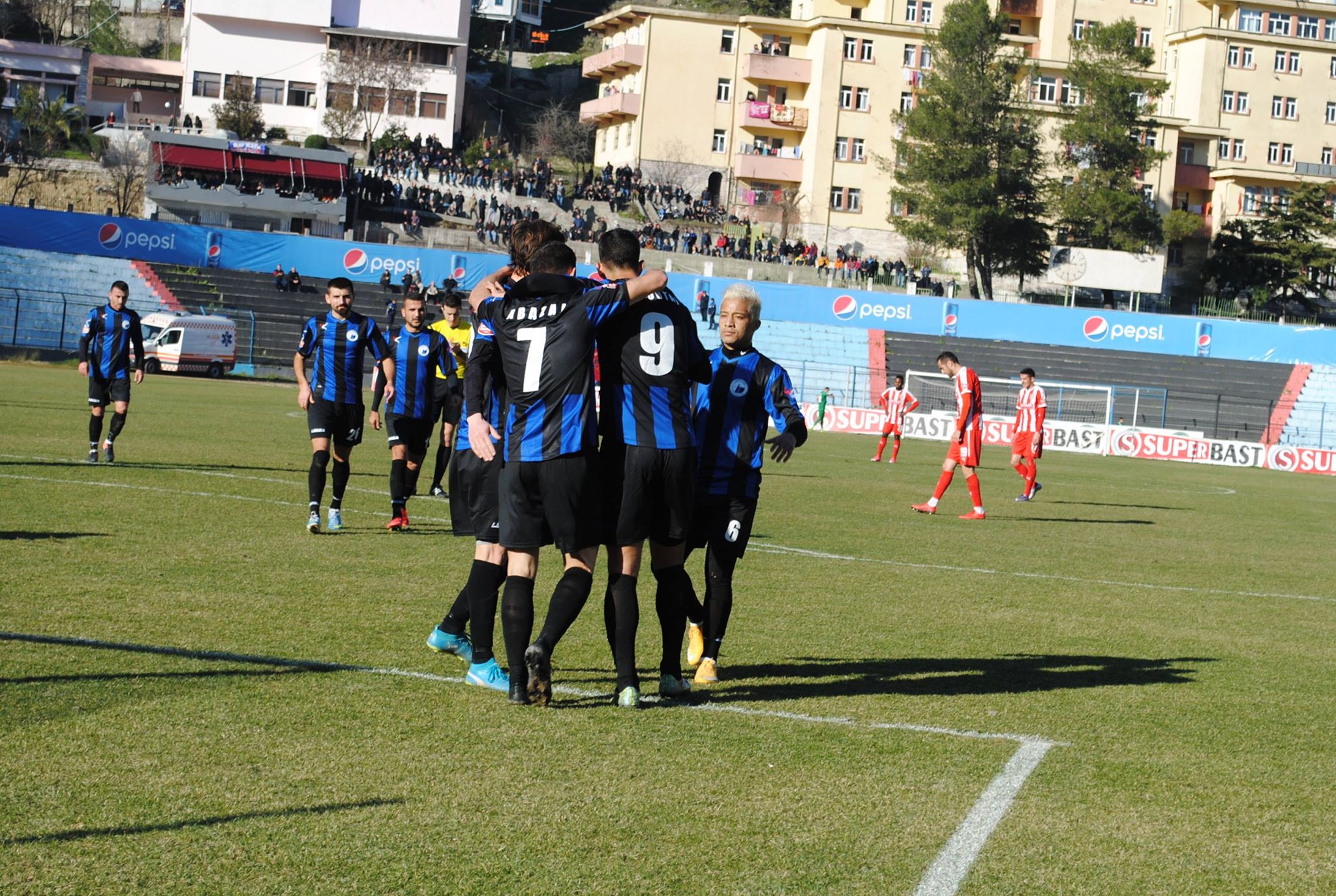 Nga Vllaznia, te Vllaznia. Luftëtari drejt “fazës perfekte”