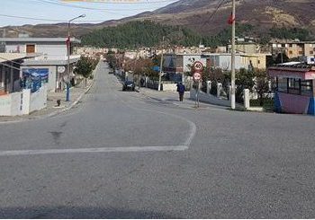 Aksident në Memaliaj, plagoset 55-vjeçari