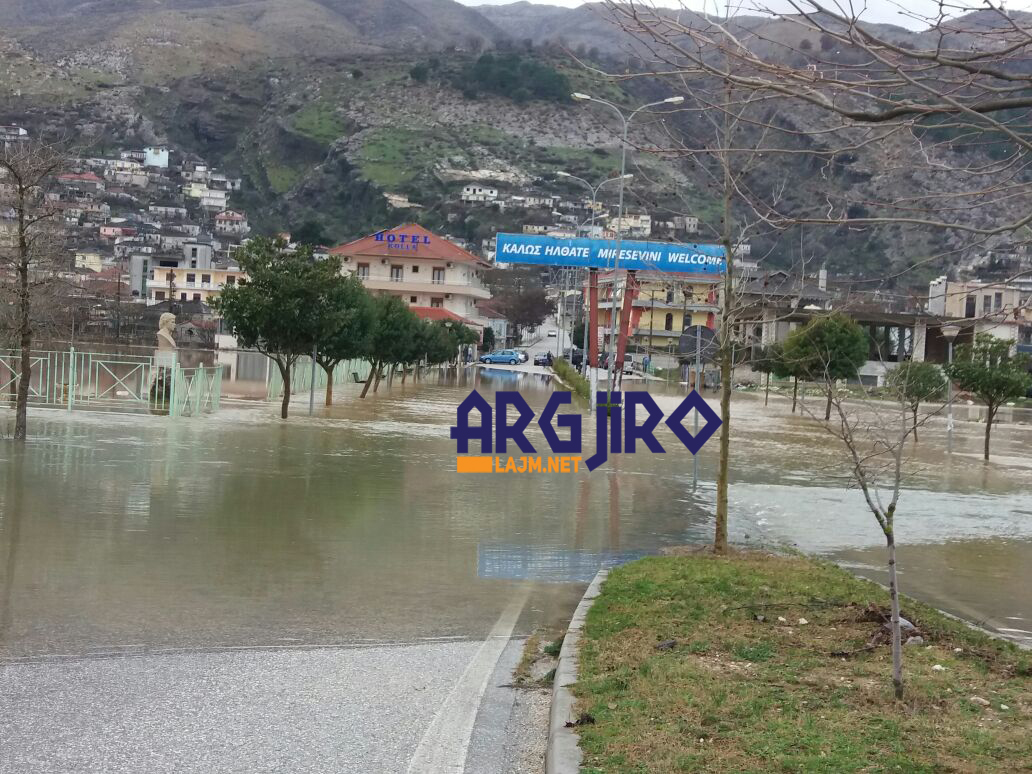 Derviciani Beach…ja pasojat e përmbytjeve në Dropull (FOTO)