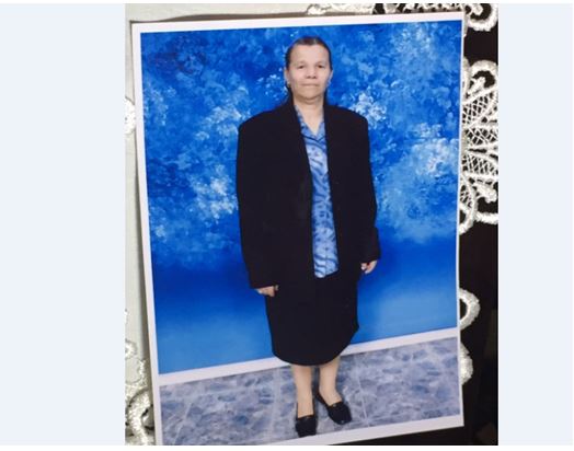 Zbulohet krimi makabër, burri mbyt me litar gruan dhe më pas i mbulon qafën me shall për të fshehur krimin