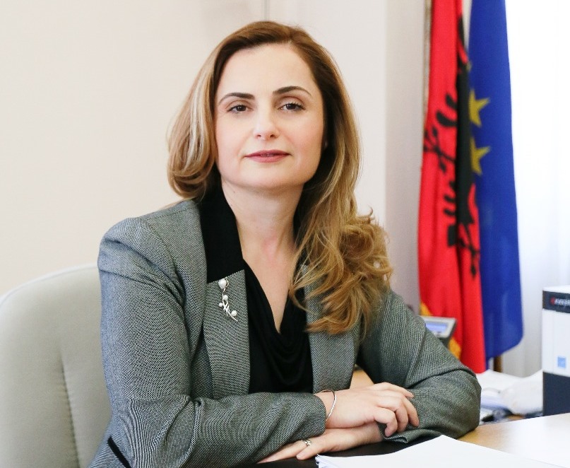 Emërohet një grua si ‘spiune’ e policëve…