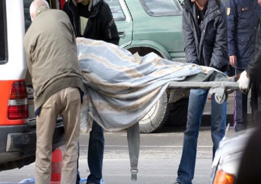 Ishte duke drejtuar makinën, vdes papritur burrë