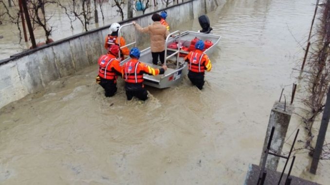 Moti i keq, nesër dita më e keqe, ja qarku që rrezikon më shumë të përmbytet