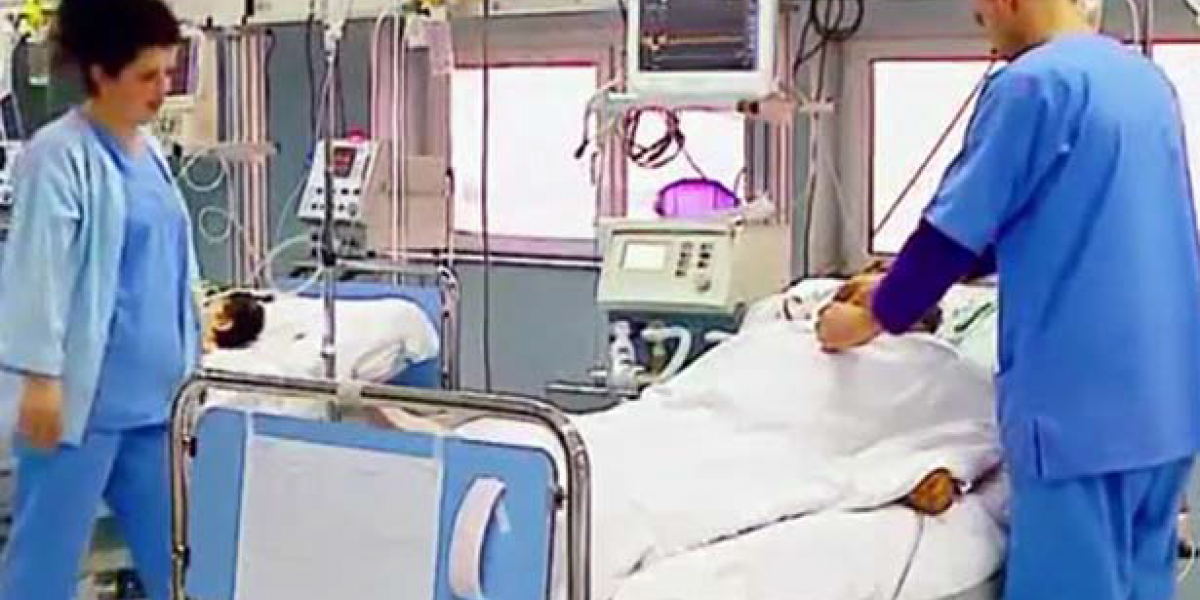 Pëson goditje në tru ish ministri socialist, shtrohet me urgjencë në spital